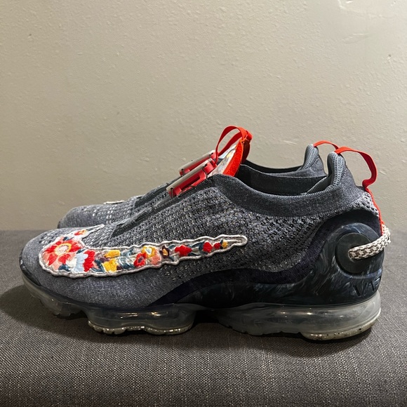 nike vapormax flyknit floral